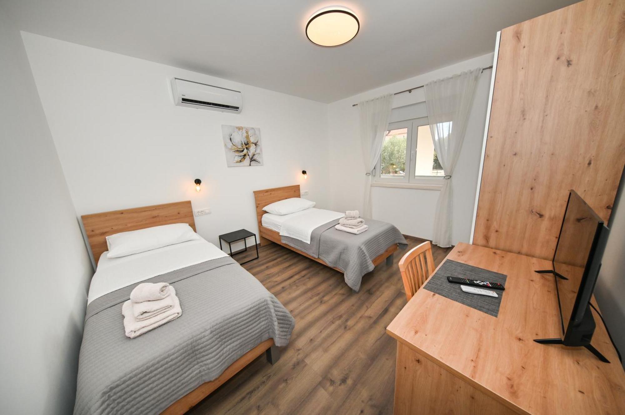 M Apartman